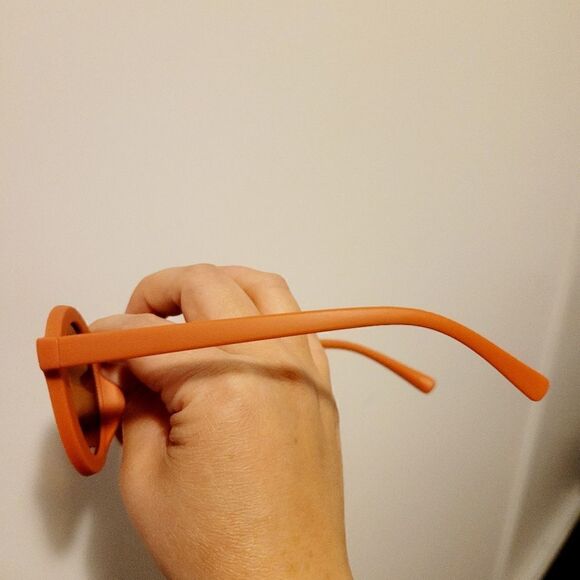 Brand new fashion sunglasses - Picture 4 of 4